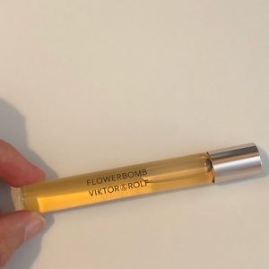 SOLD! Viktor & Rolf Flowerbomb Travel Rollerball perfume